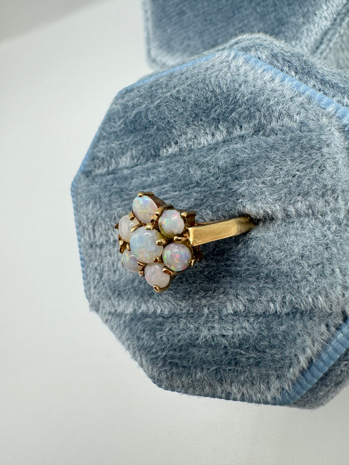9ct gold opal cluster ring