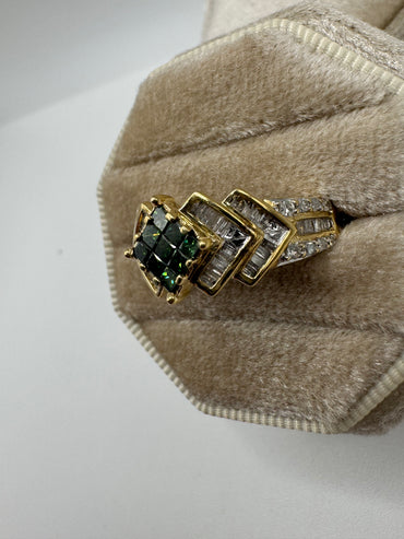 9ct gold 1ct green and white diamond cluster ring