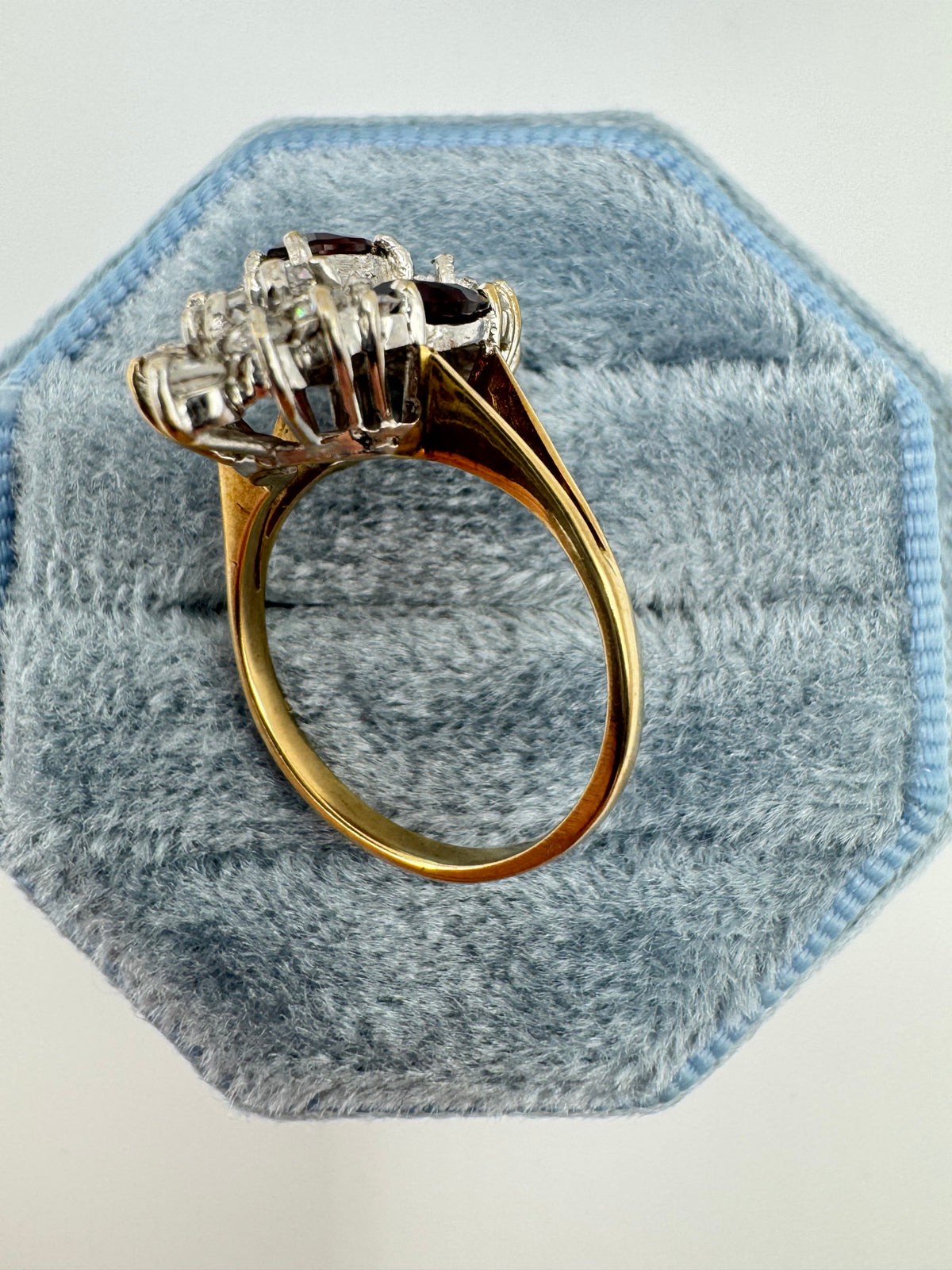 Vintage 9ct gold garnet and zircon cluster ring