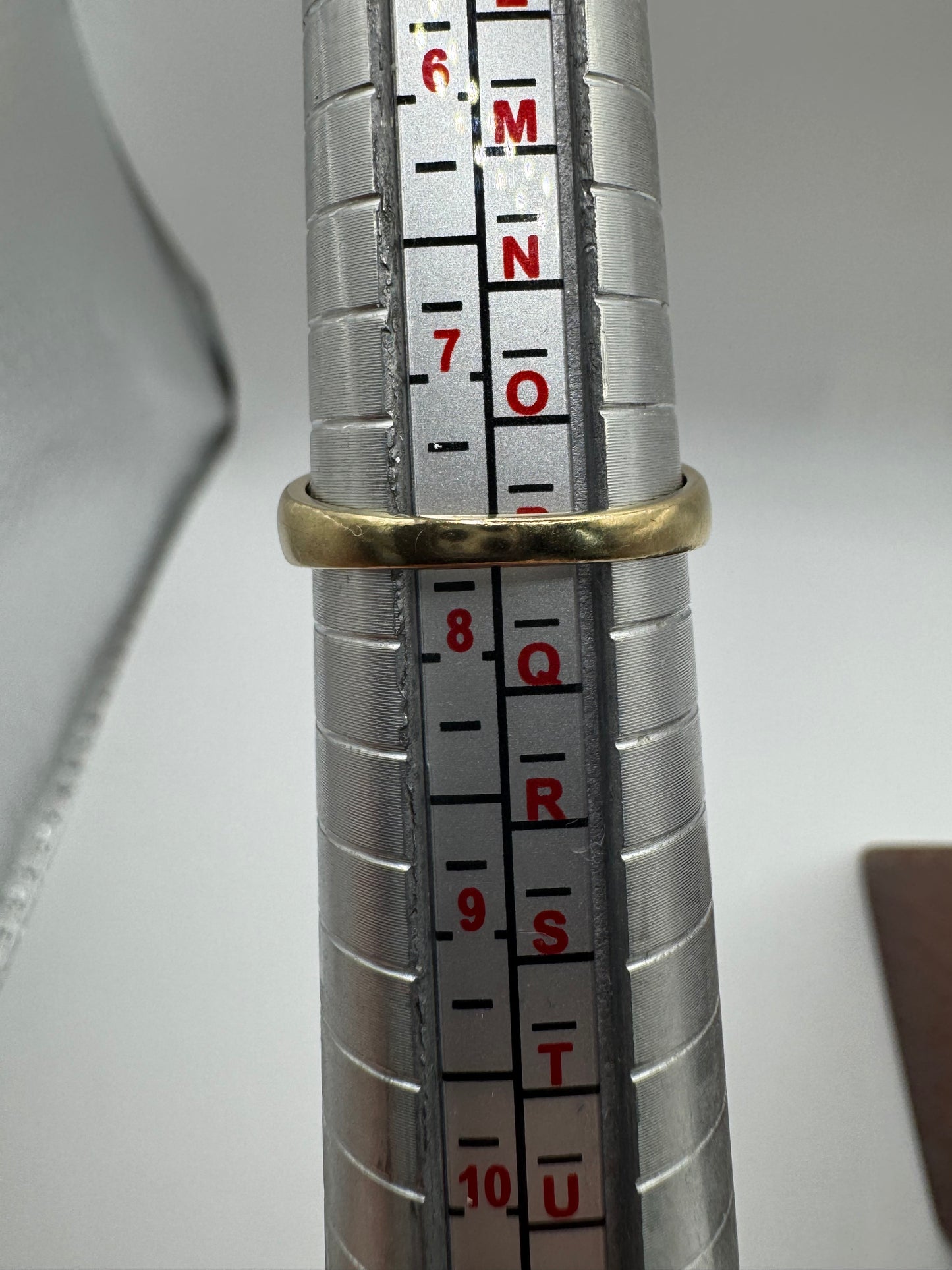 9ct gold emerald and diamond ring