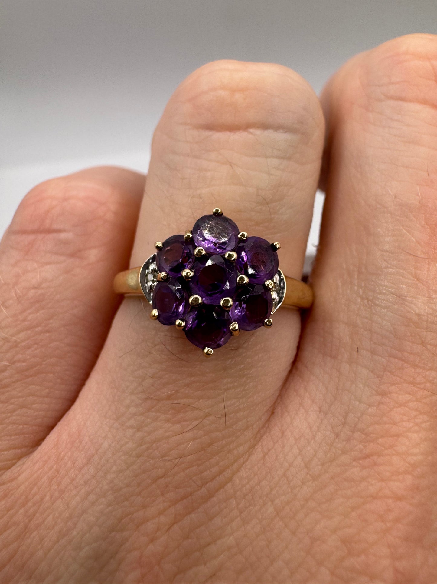 9ct gold amethyst and diamond ring