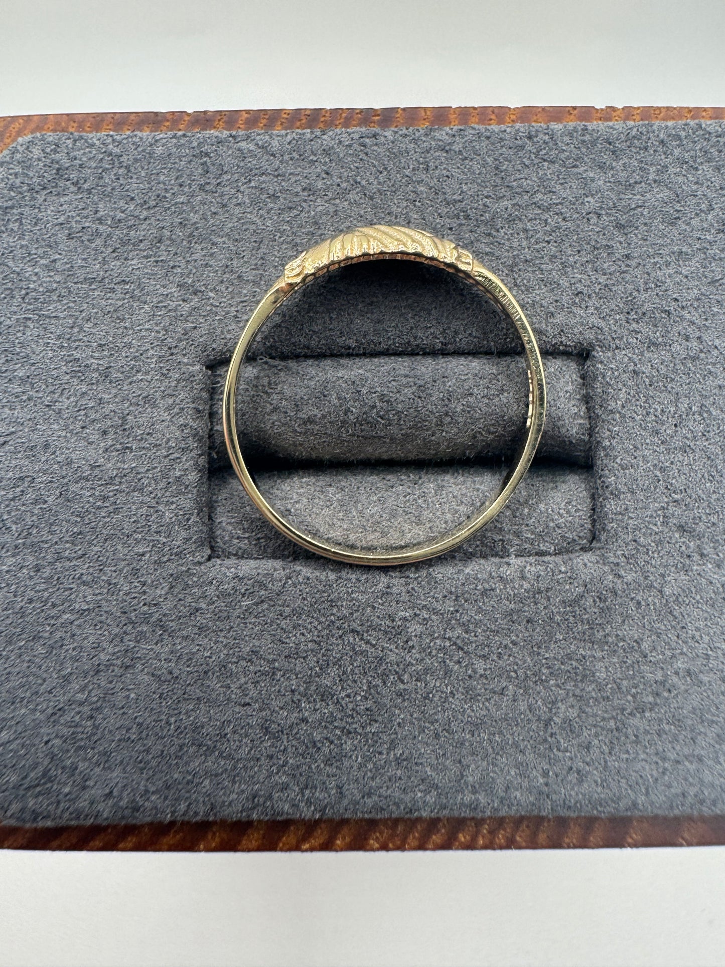 9ct gold Fede ring