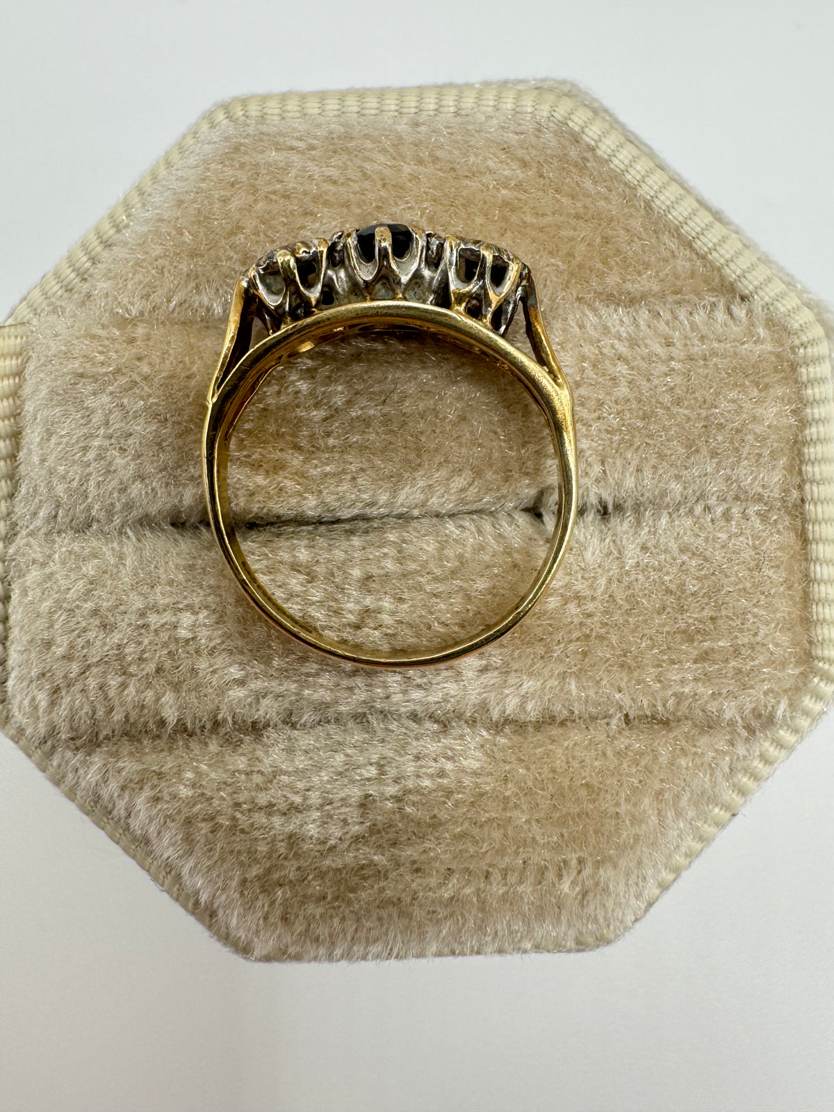 9ct gold sapphire and diamond ring