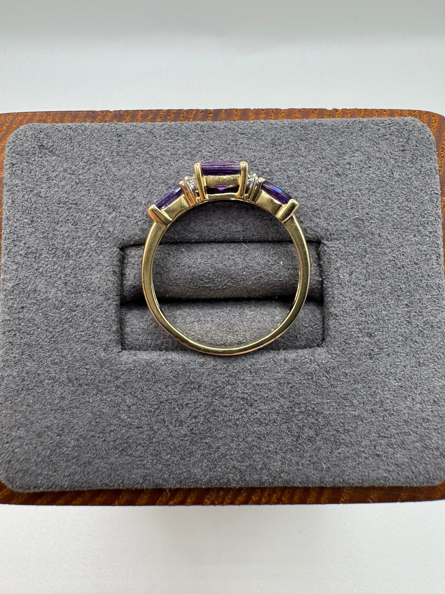 9ct gold amethyst and diamond ring
