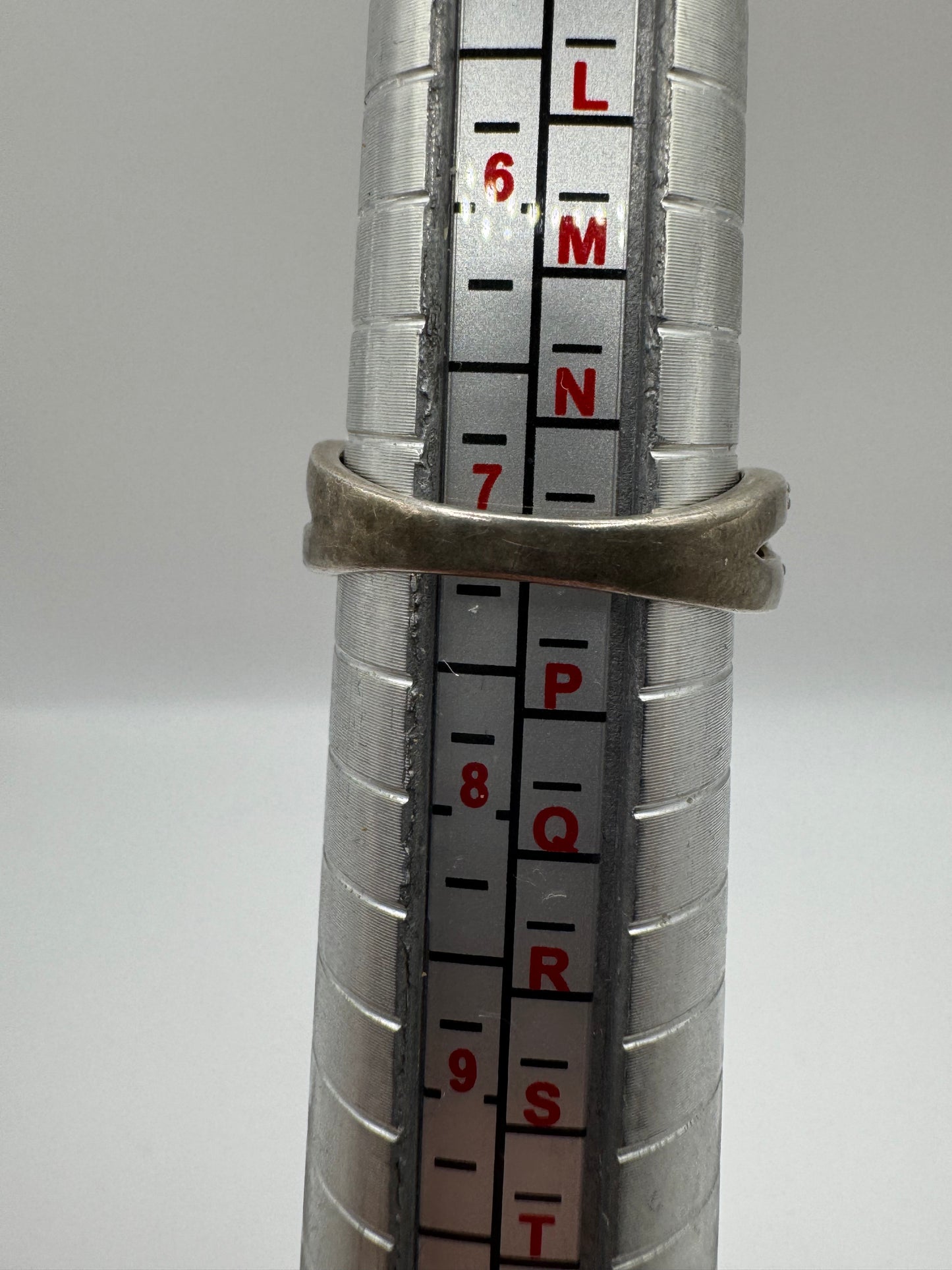 Silver gemstone ring