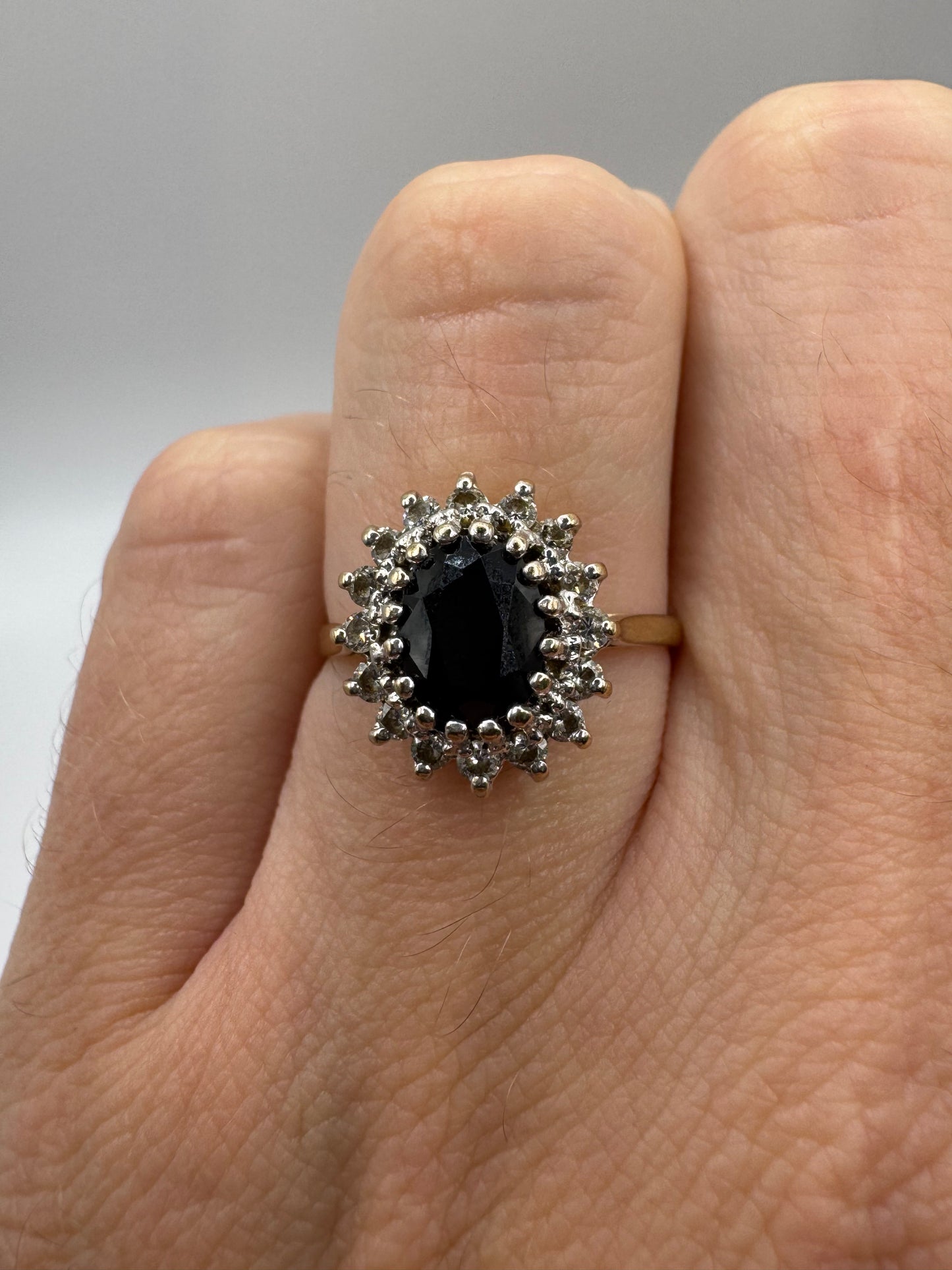 9ct gold sapphire and diamond cluster ring