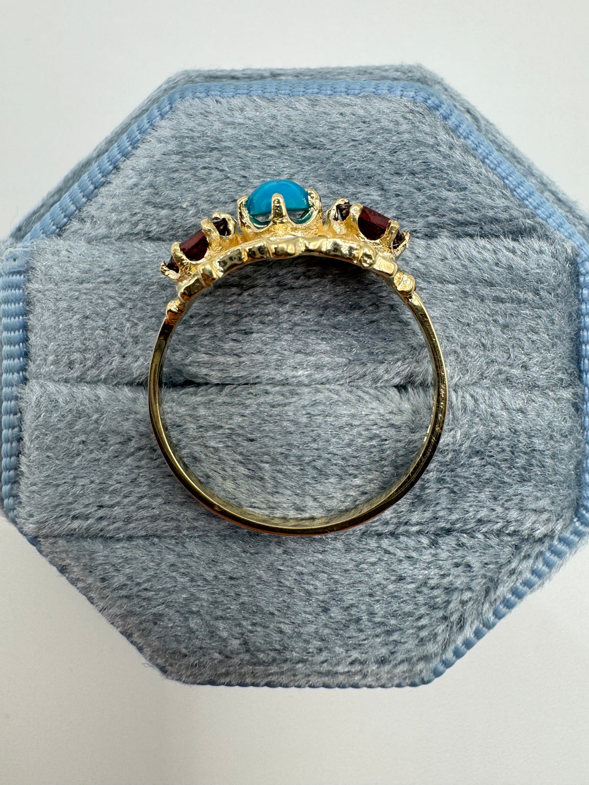 9ct gold turquoise and garnet ring