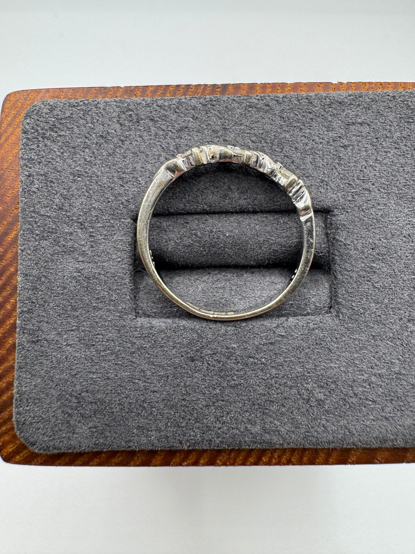 9ct white gold 0.33ct diamond ring