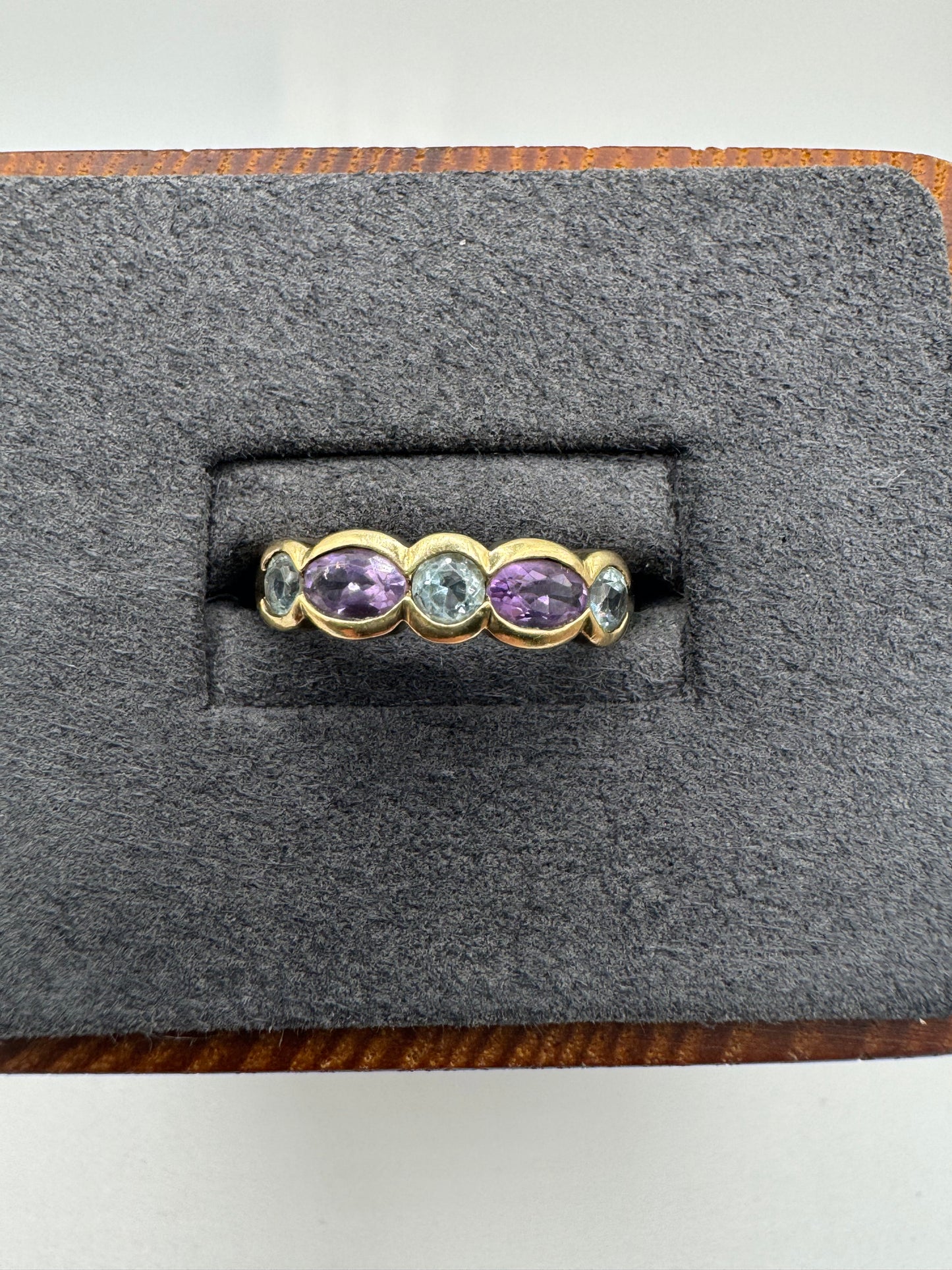 9ct gold topaz and amethyst ring