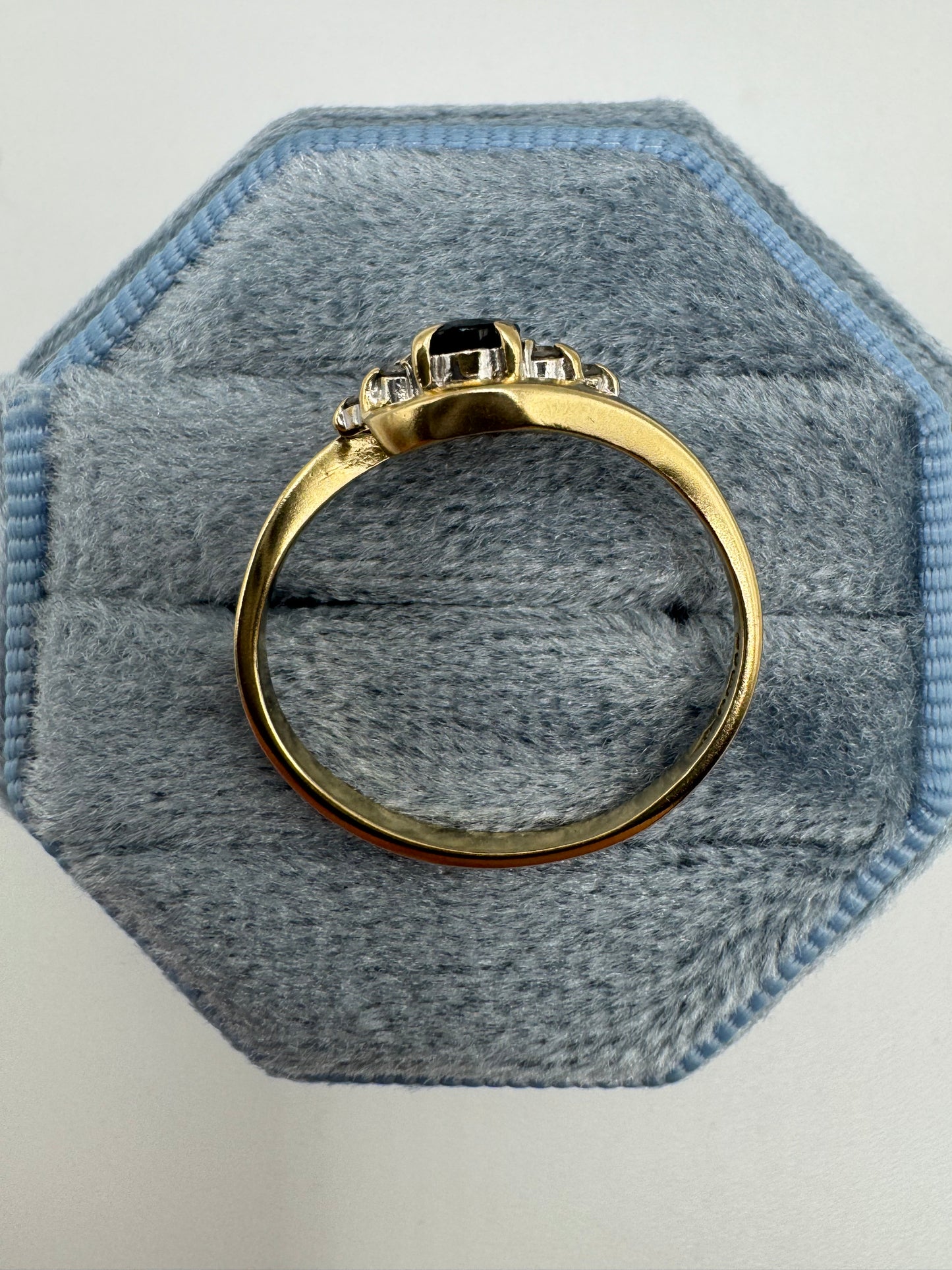 9ct gold sapphire and diamond ring