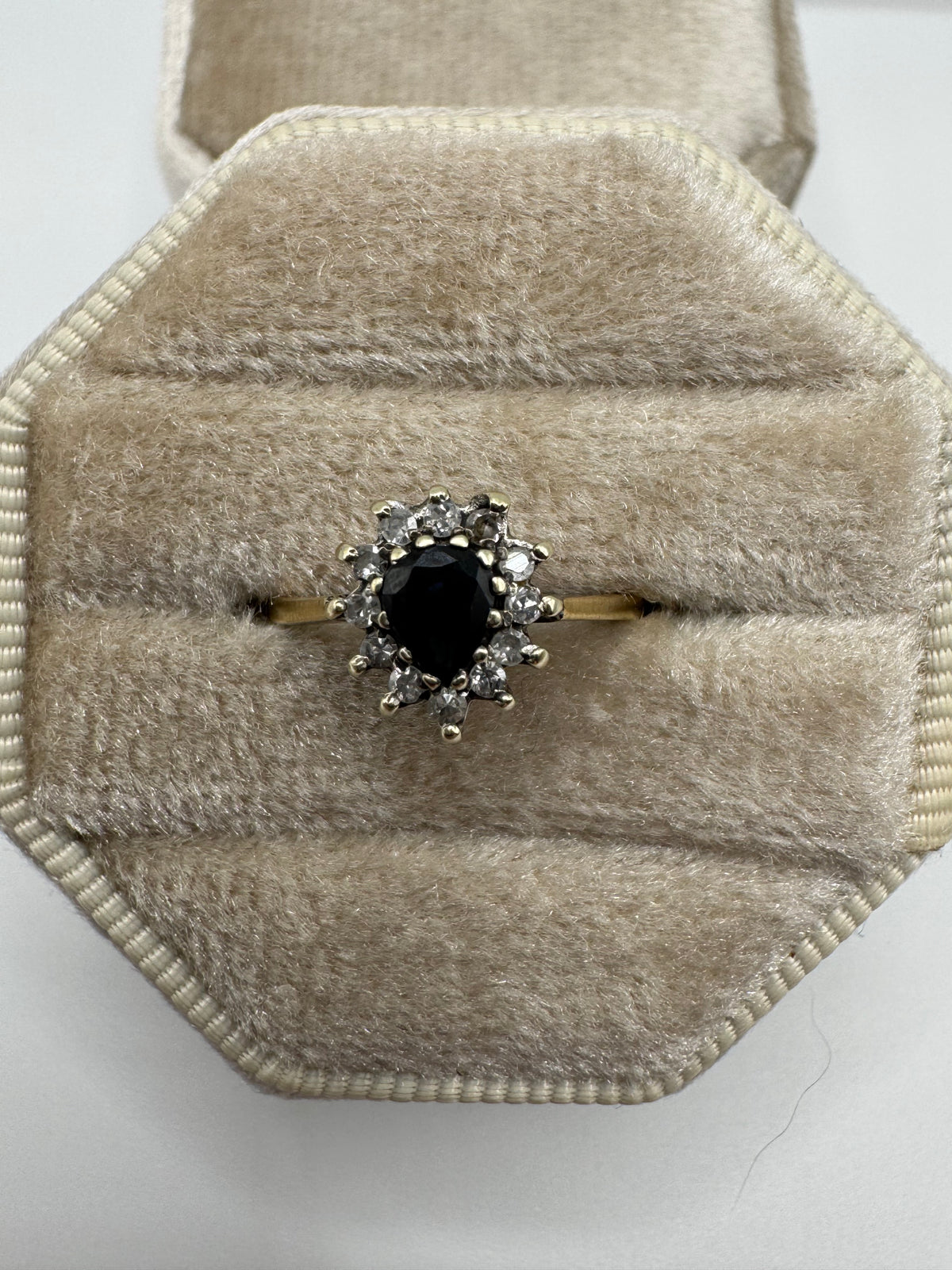 9ct gold sapphire and diamond ring