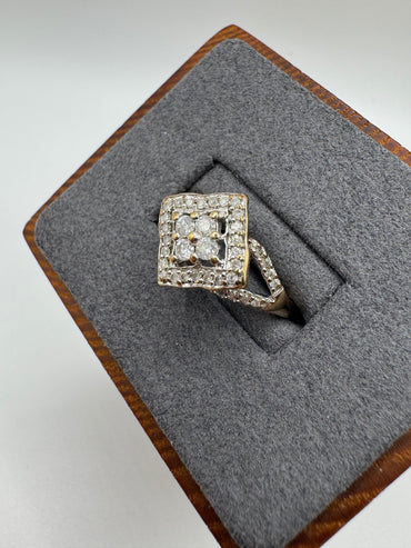 9ct gold diamond ring