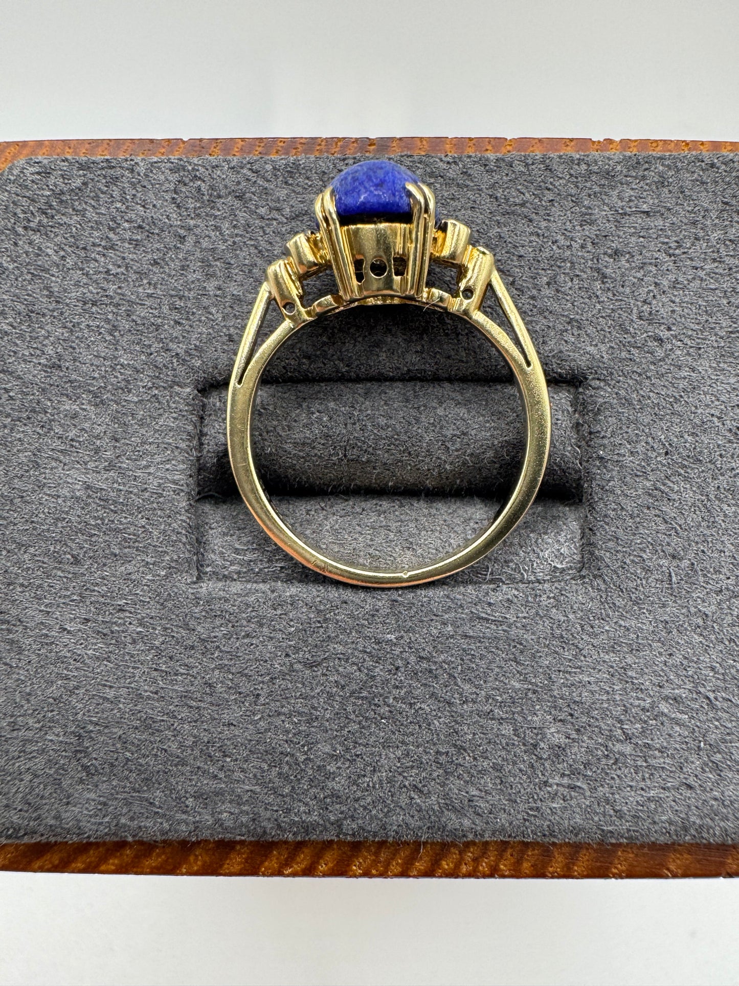 9ct gold sodalite and diamond ring