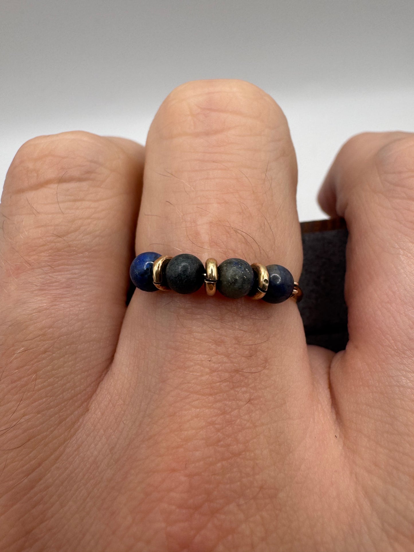 9ct gold lapis lazuli ring