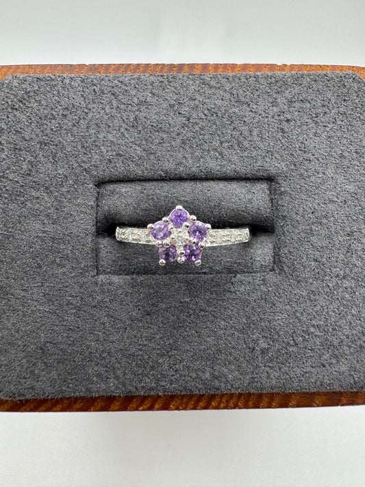 9ct white gold amethyst and diamond cluster ring
