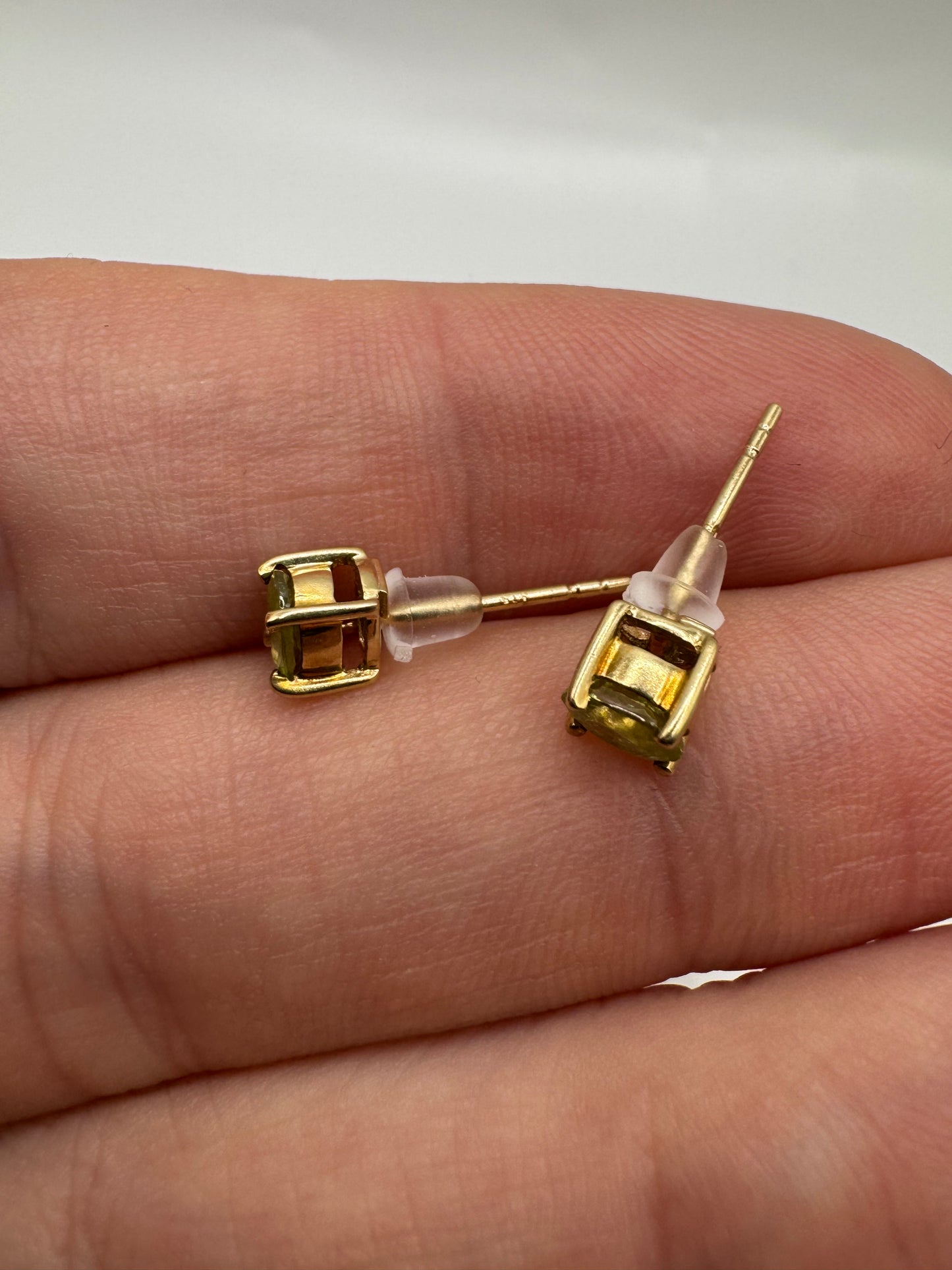 9ct gold peridot earrings