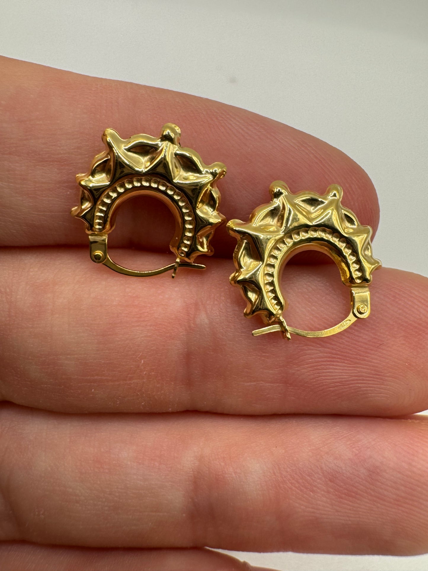 9ct gold spike creole earrings