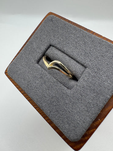 9ct gold wishbone ring