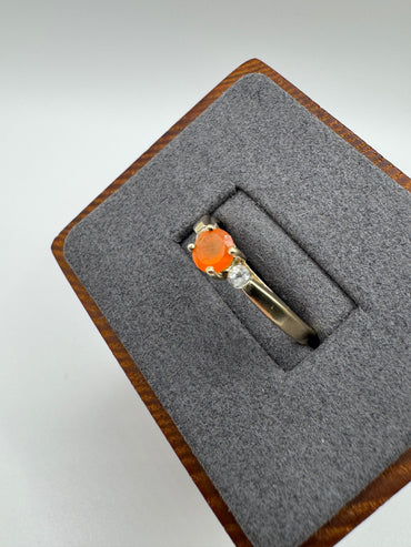9ct gold quartz and zircon ring