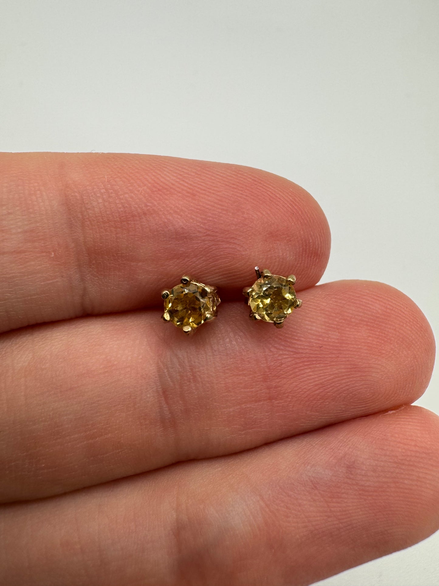 9ct gold citrine earrings