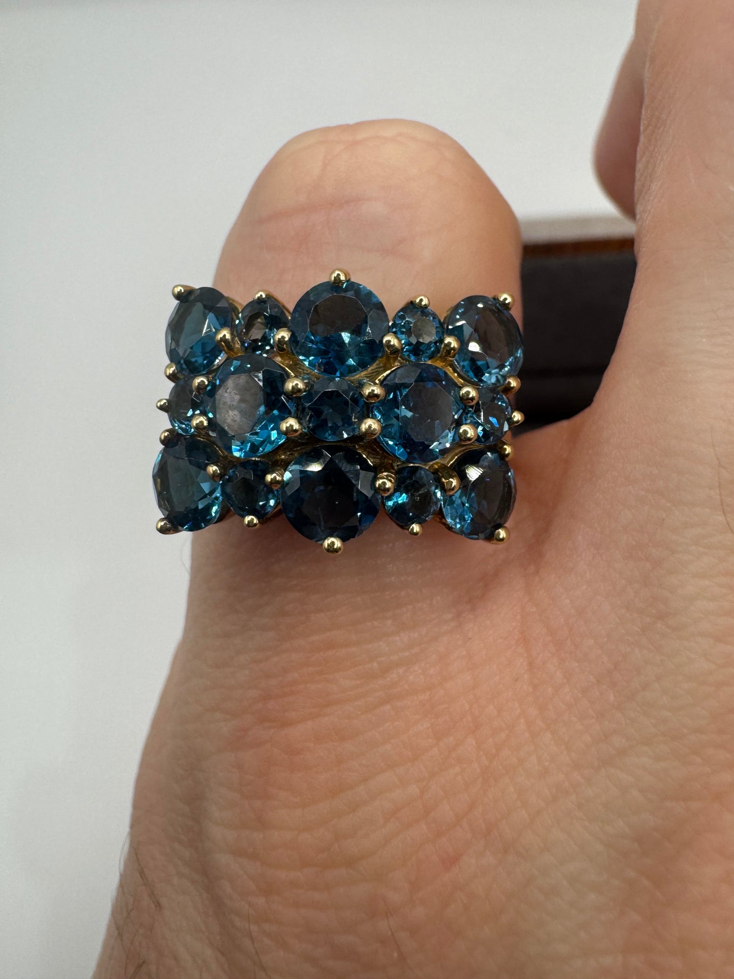 9ct gold London blue topaz cluster ring