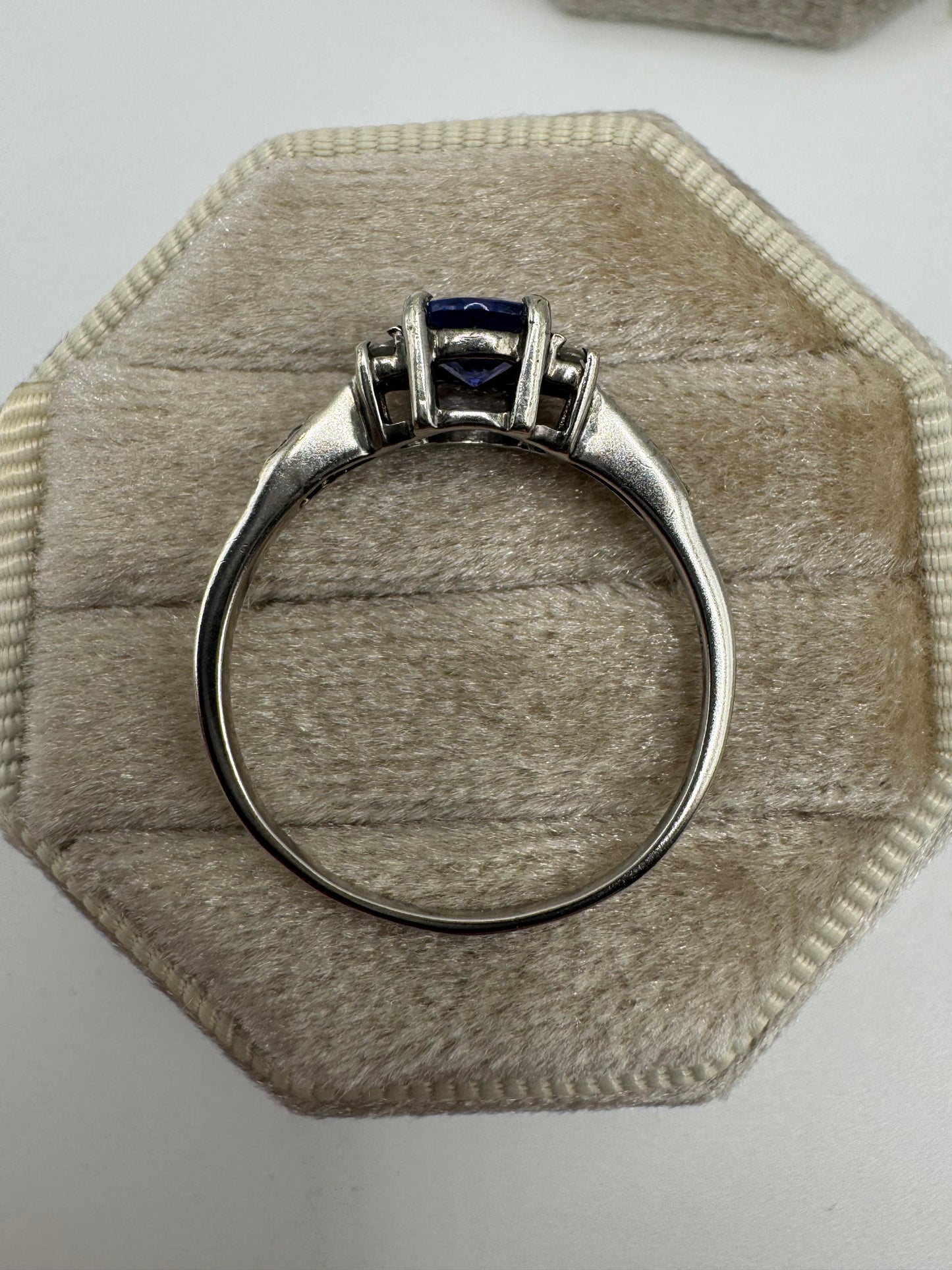 9ct white gold tanzanite and 2 colour diamond ring