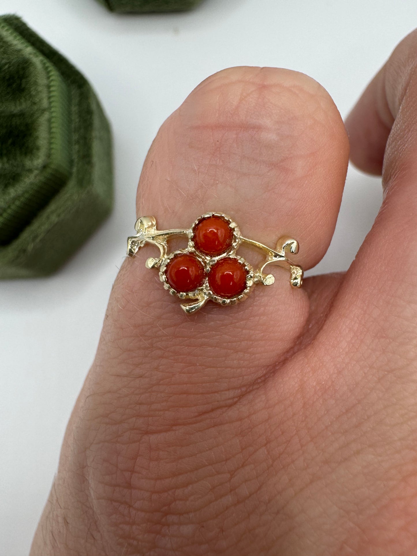 9ct gold coral clover ring