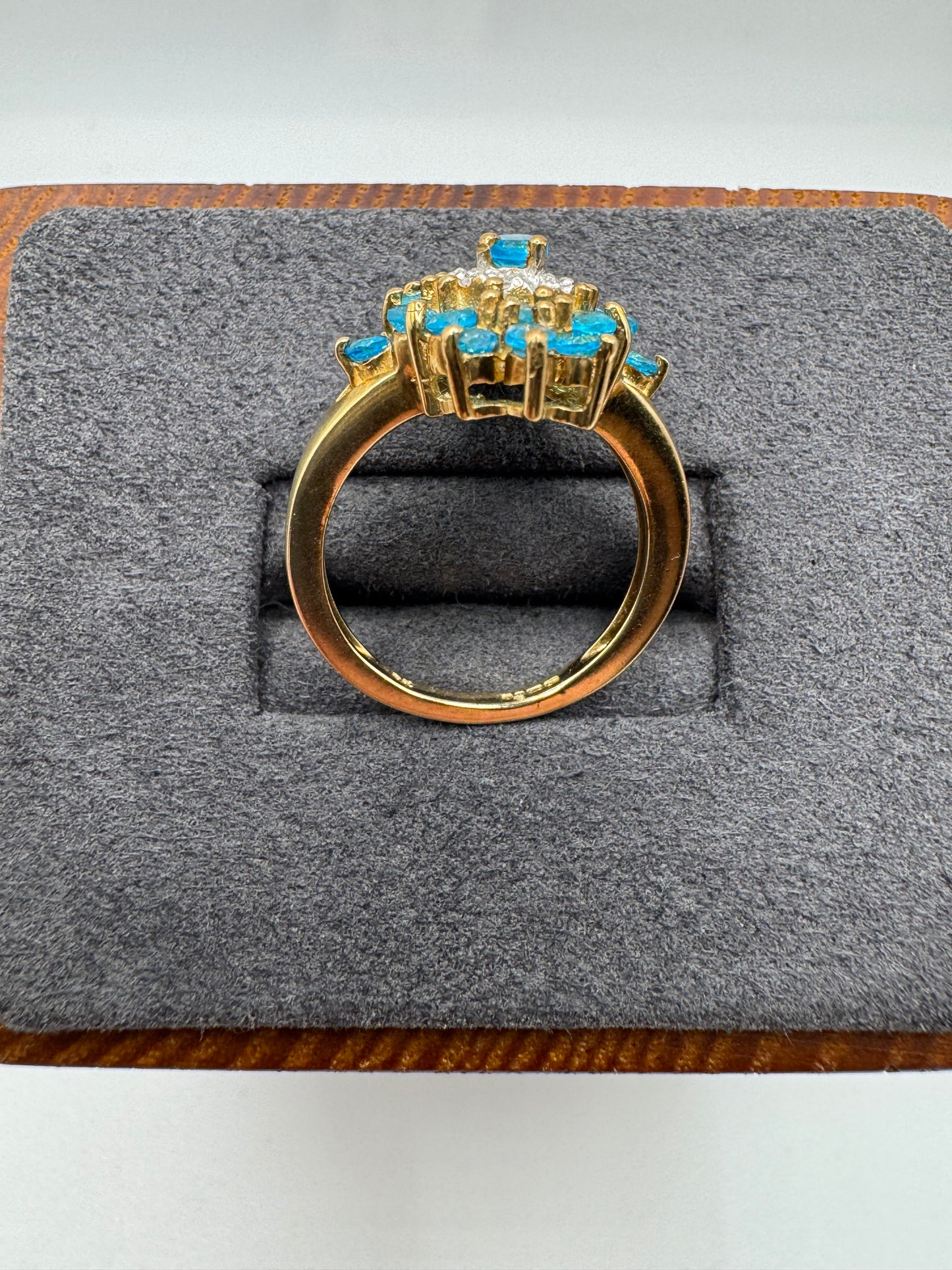 9ct gold apatite and diamond cluster ring