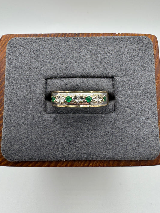 9ct gold emerald and diamond ring