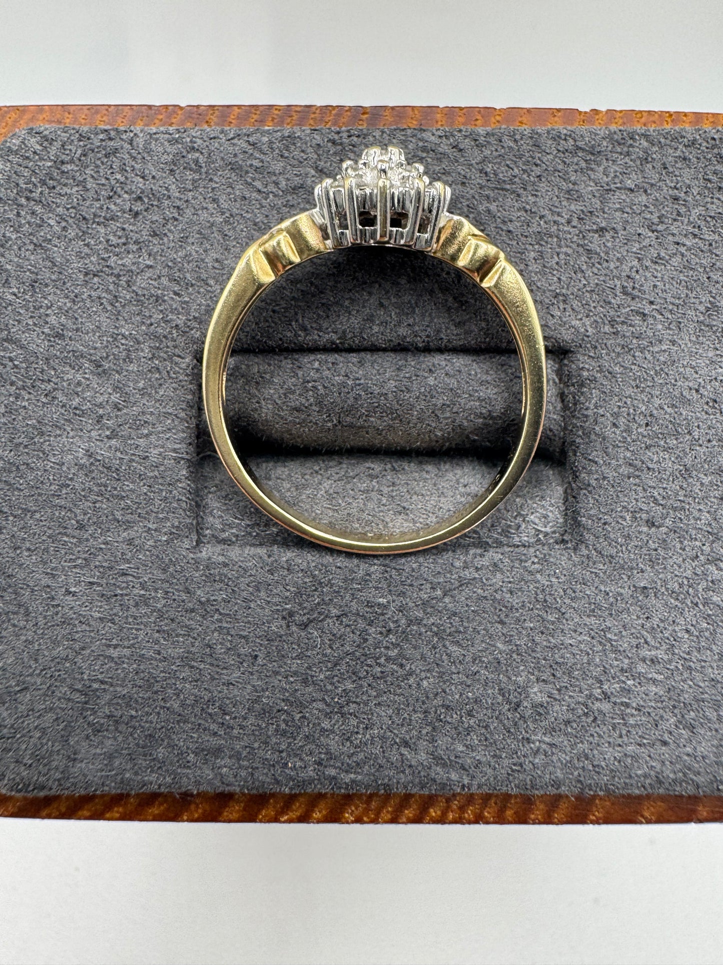 9ct gold diamond cluster ring