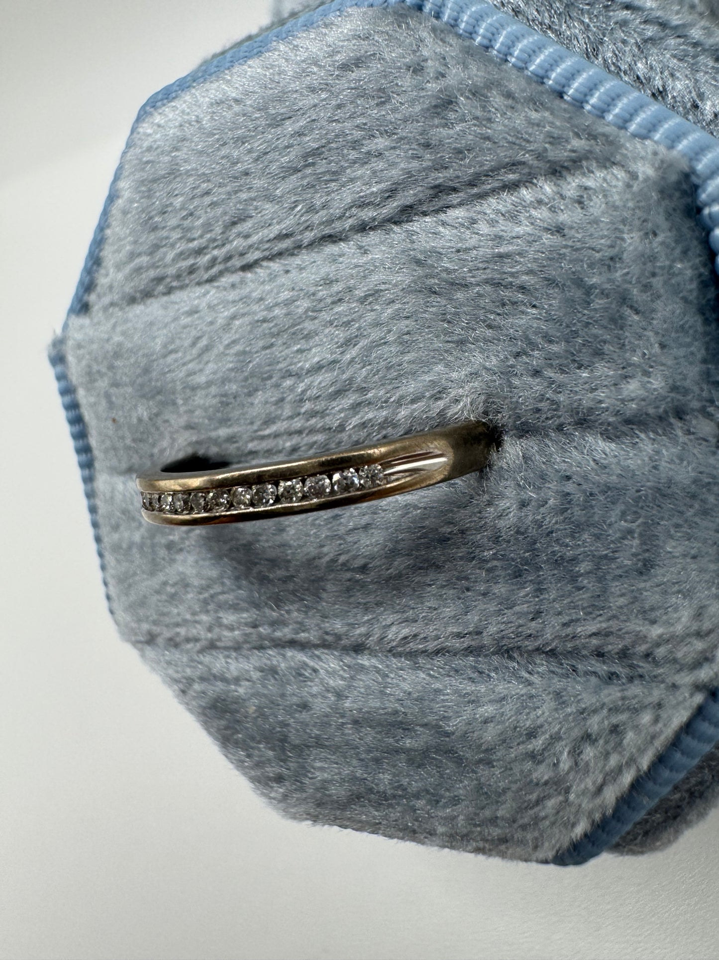 9ct white gold diamond ring