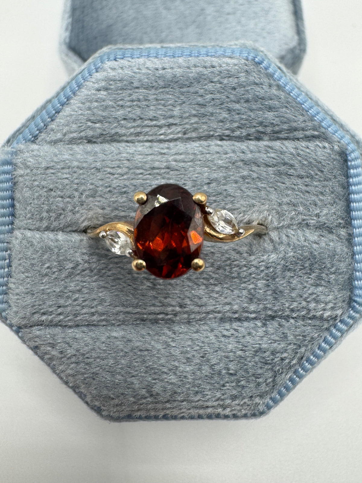 9ct gold garnet and zircon ring
