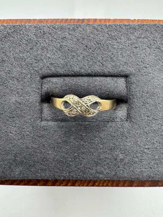 9ct gold diamond infinity ring