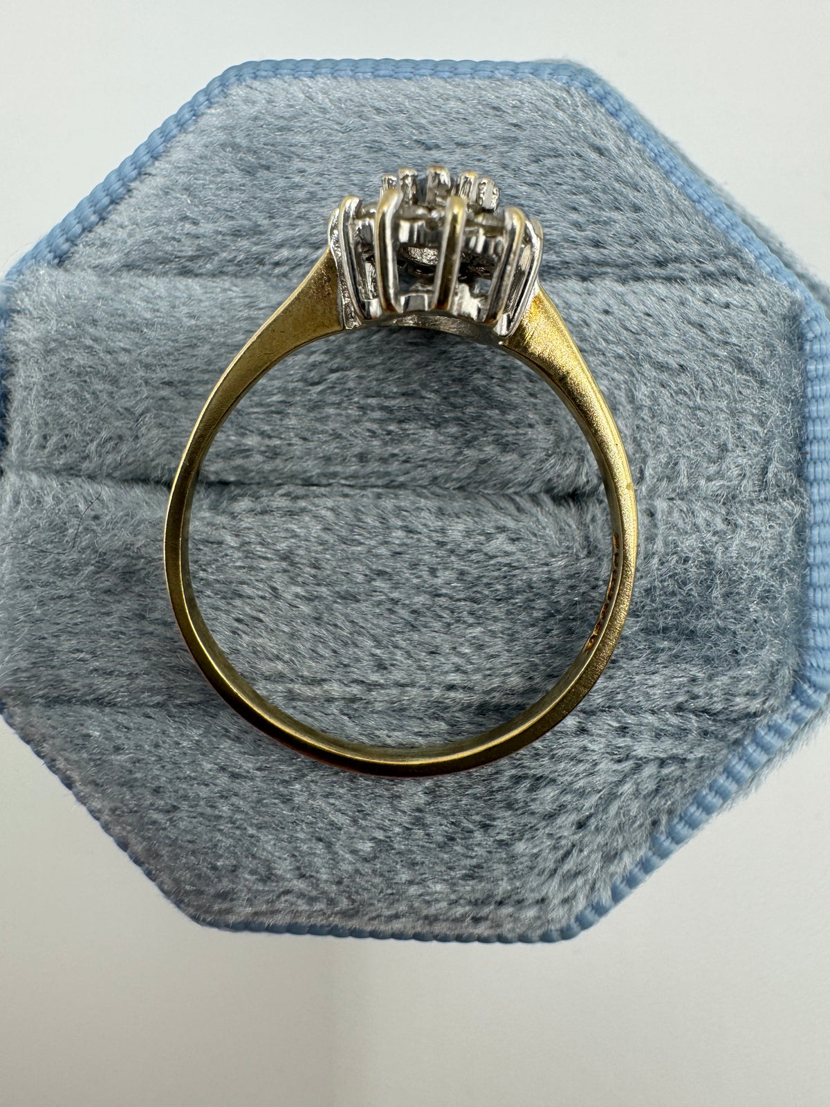 9ct gold topaz and cz ring