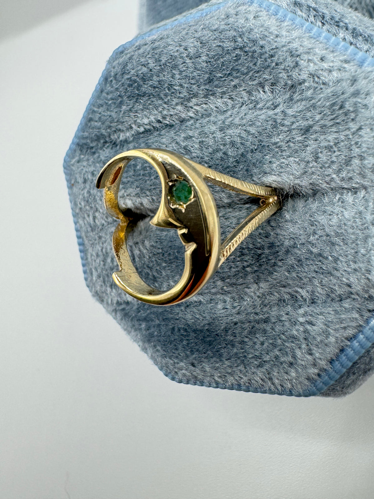 9ct gold emerald moon ring
