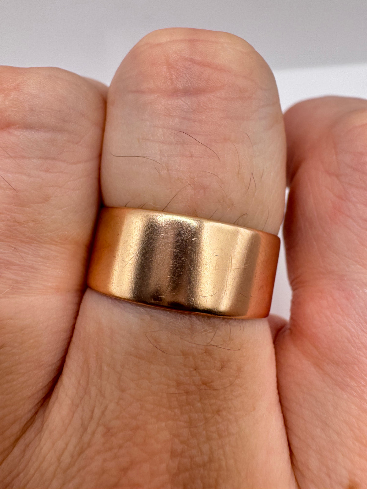 Heavy 9ct rose gold cigar band