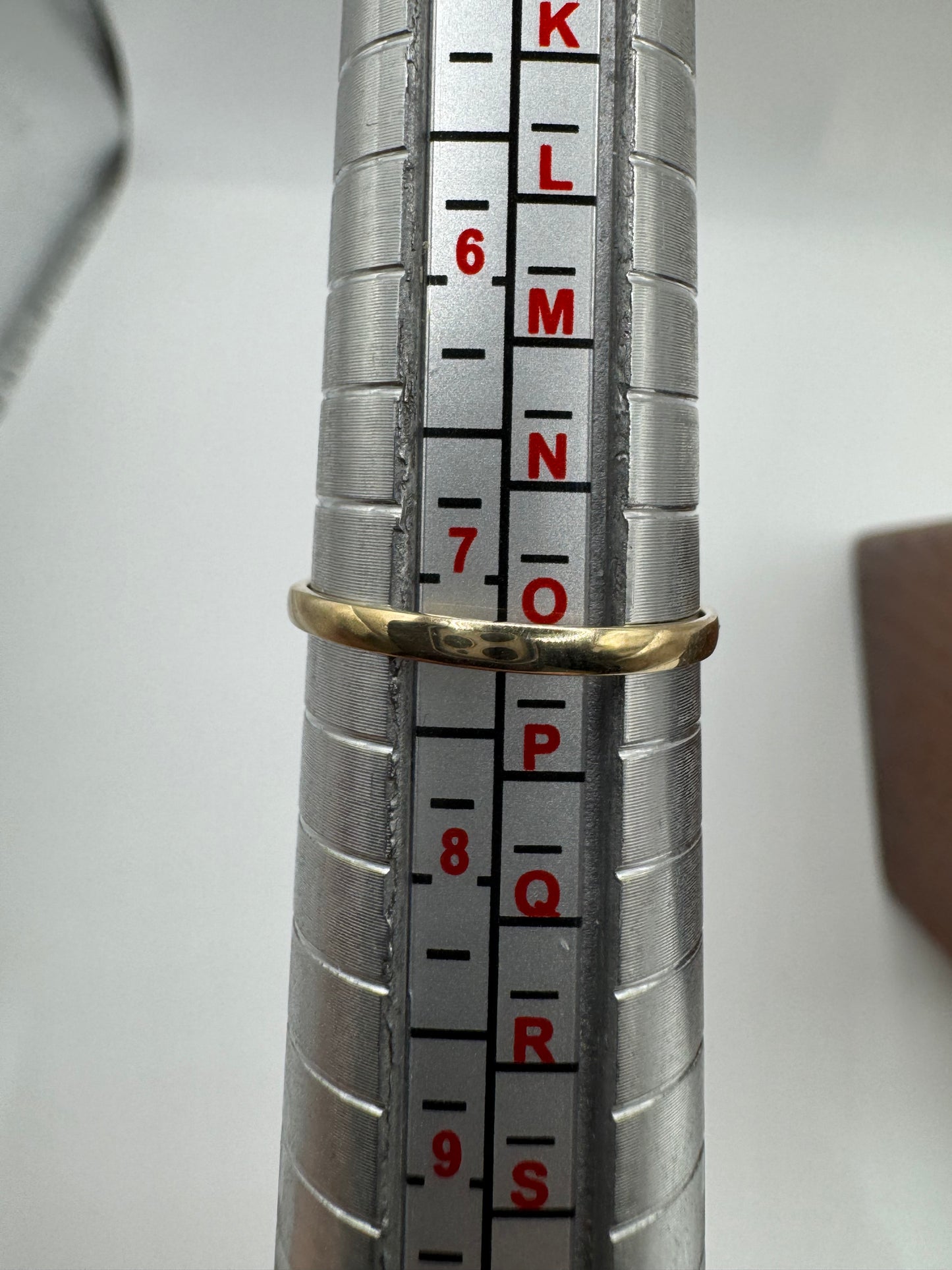 9ct gold pink topaz ring