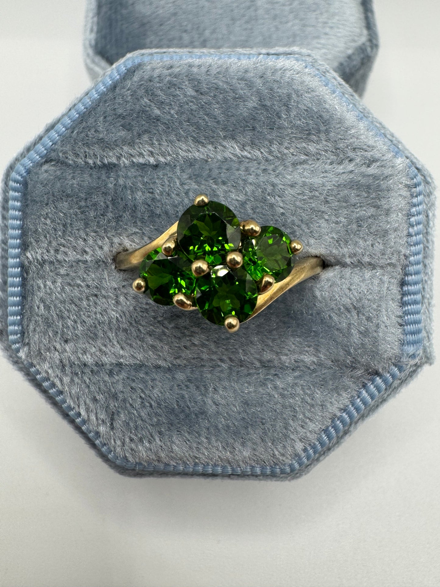 9ct gold diopside ring