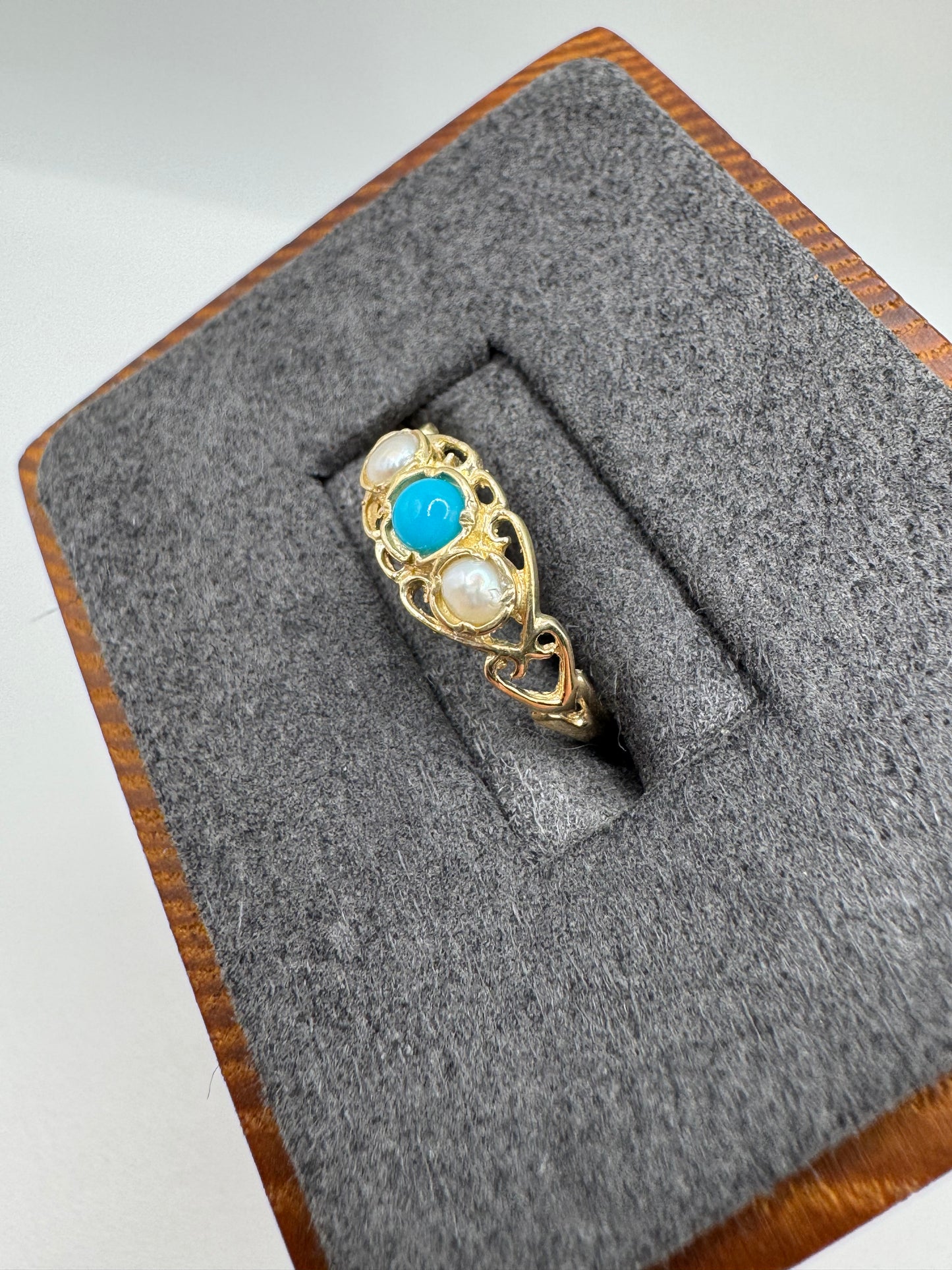 9ct gold turquoise and pearl ring
