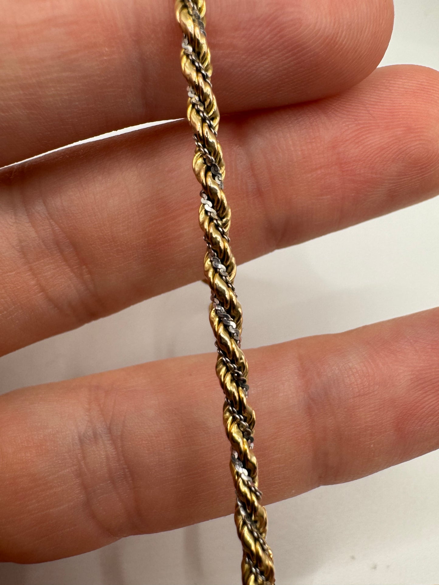 9ct gold bracelet 6 (including safety chain)