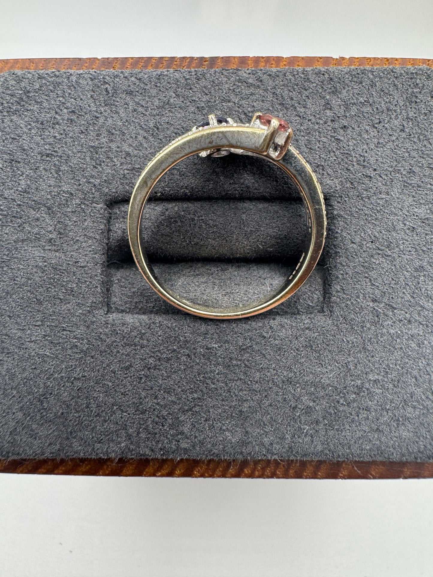 9ct gold sapphire and diamond ring