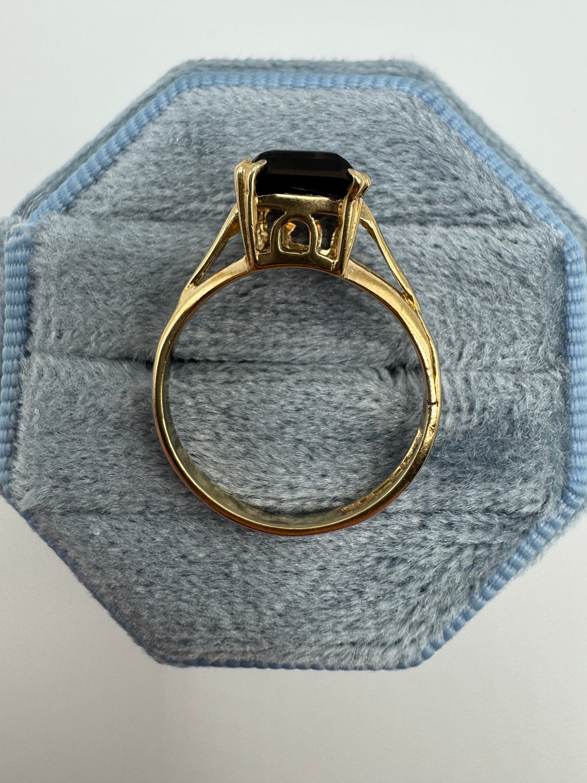 9ct gold Smokey quartz ring
