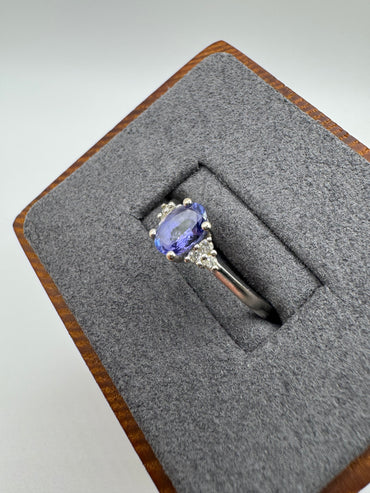 9ct white gold tanzanite and diamond ring