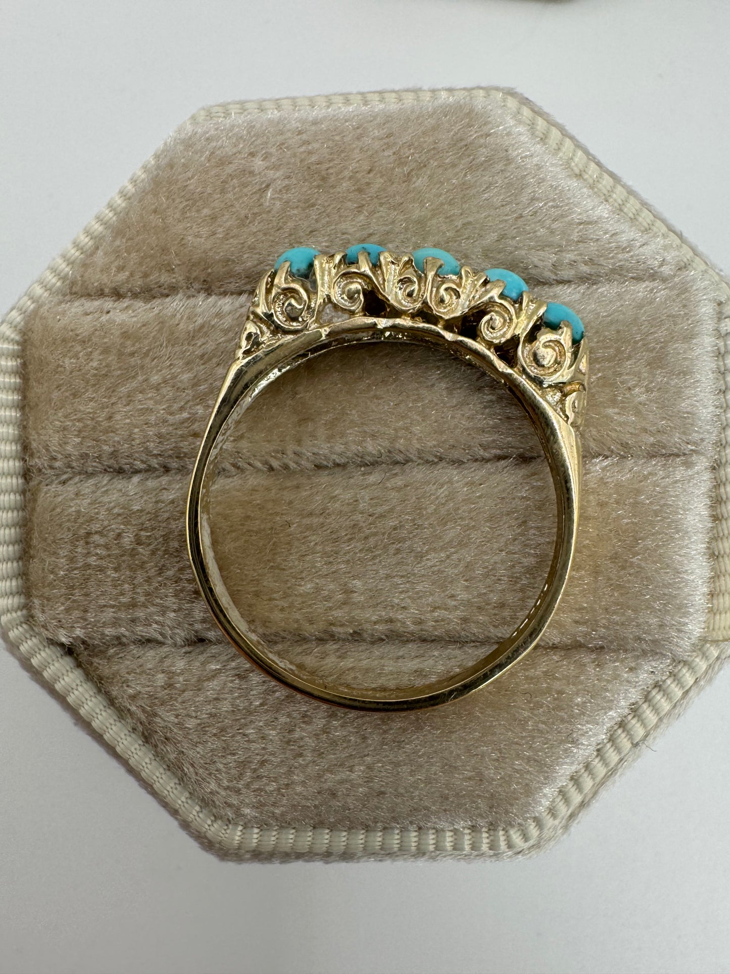 9ct gold turquoise ring