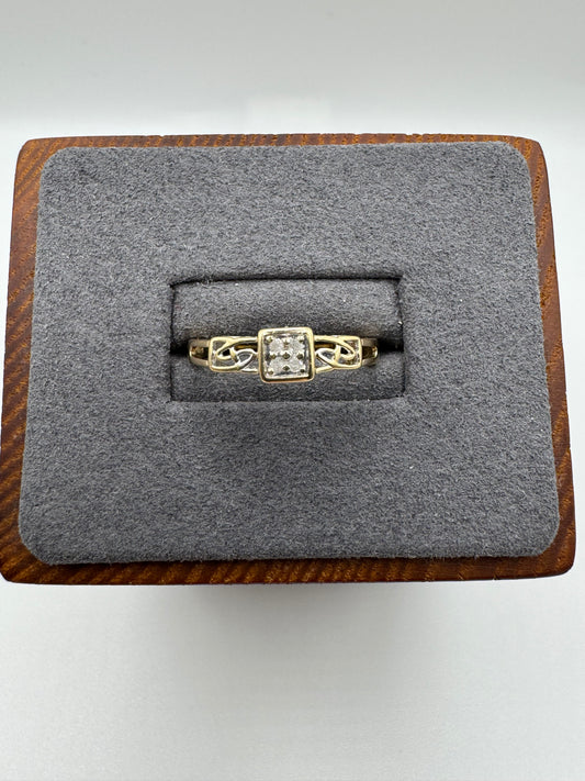 9ct gold diamond ring