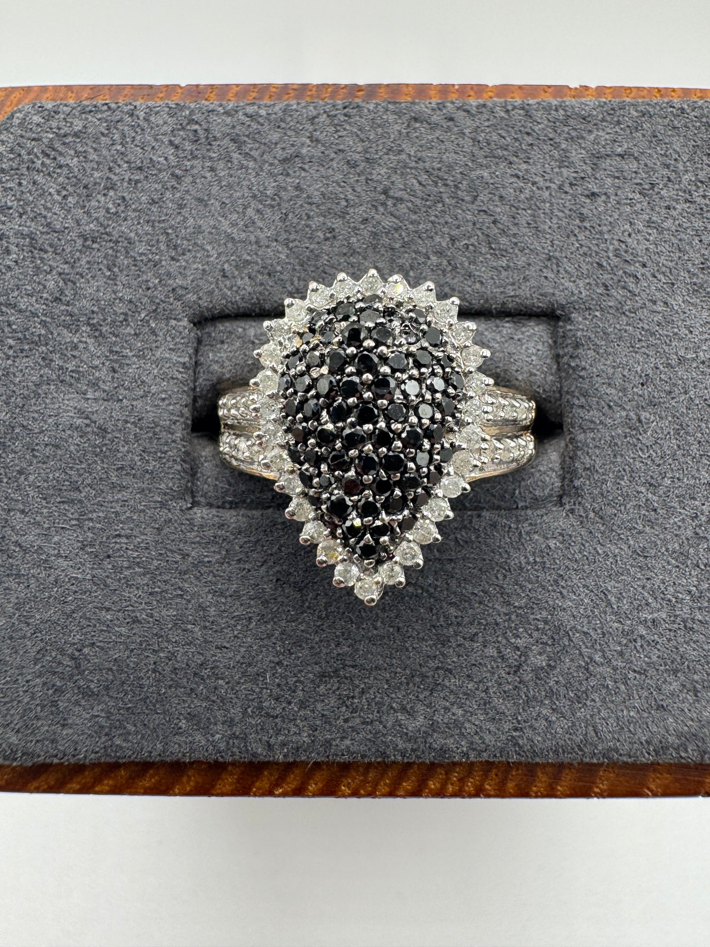 9ct gold diamond cluster ring