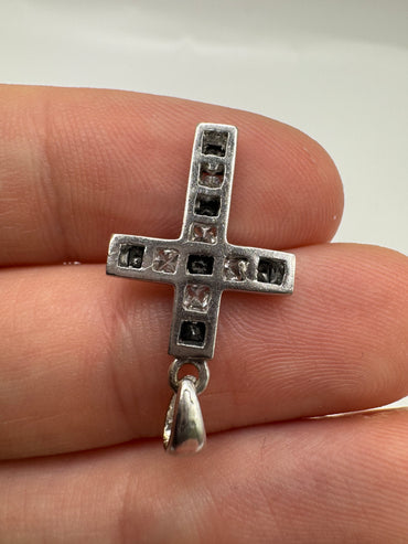 18ct white gold black and white diamond cross pendant