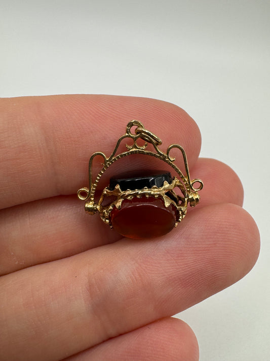 9ct gold onyx, bloodstone and carnelian spinning fob
