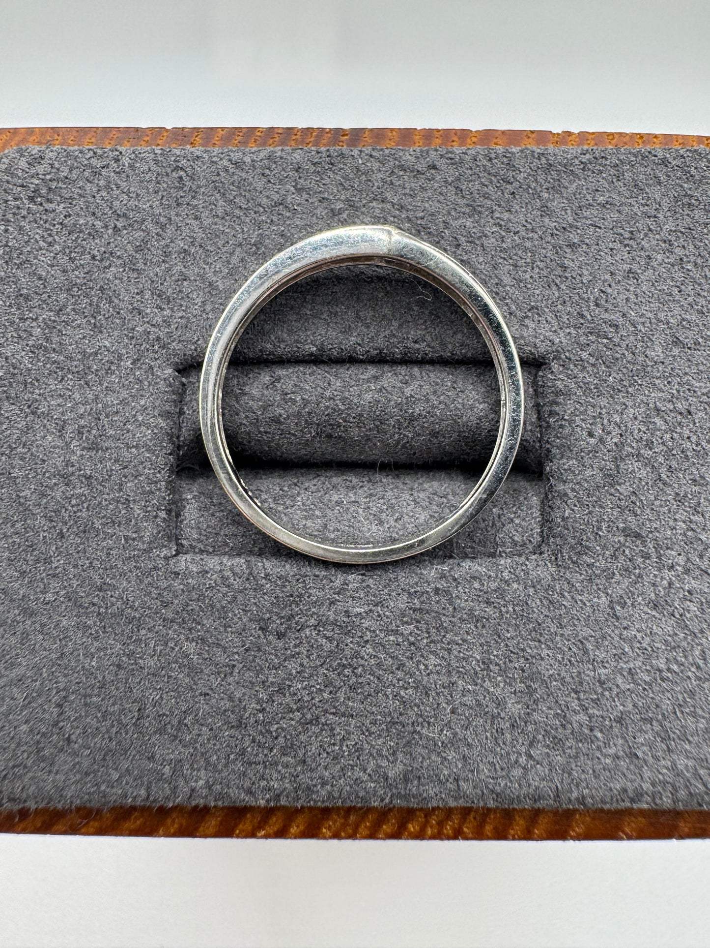 9ct white gold diamond wishbone ring