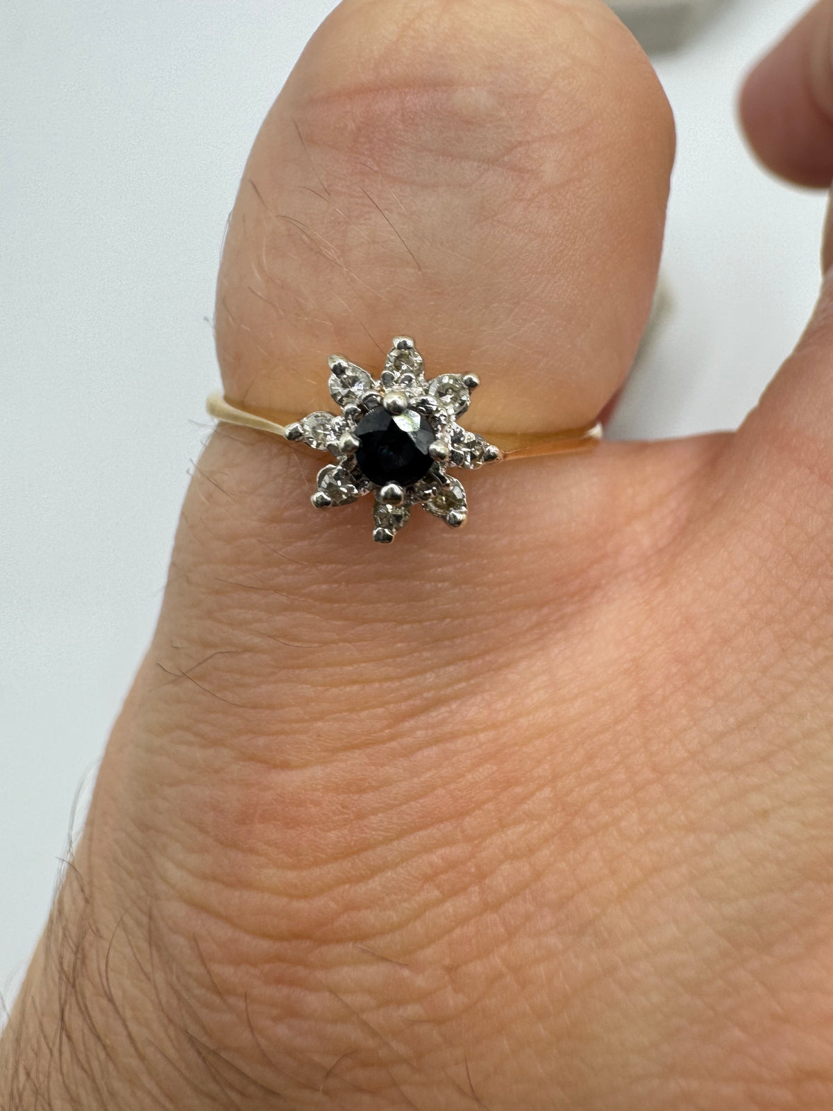 9ct gold sapphire and diamond ring